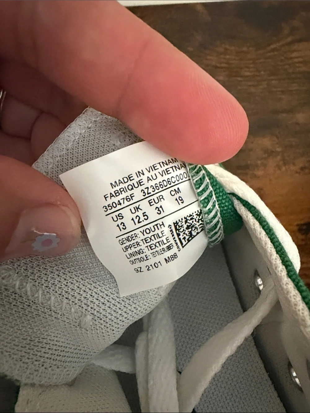 Green Low-Top Converse Sneakers